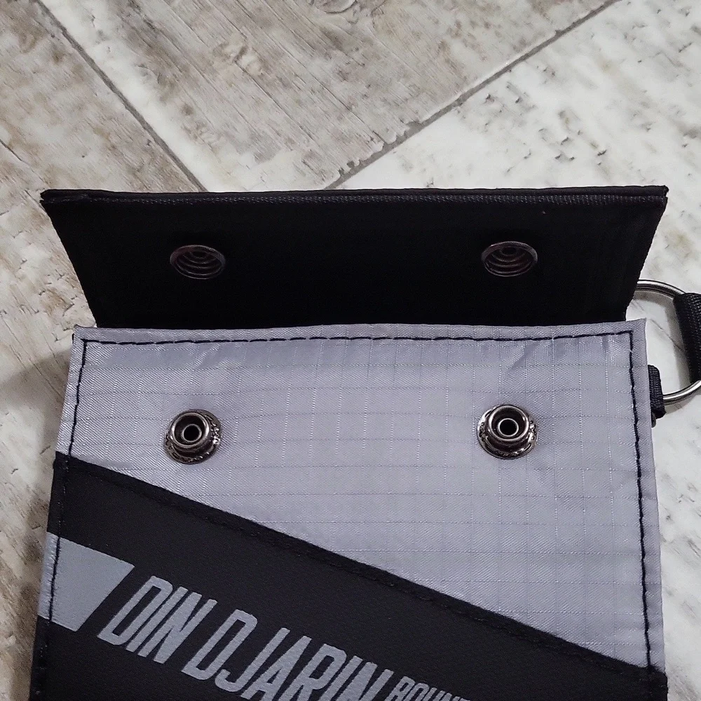 Boiworld Star Din Djarin The Mandalorian Wallet